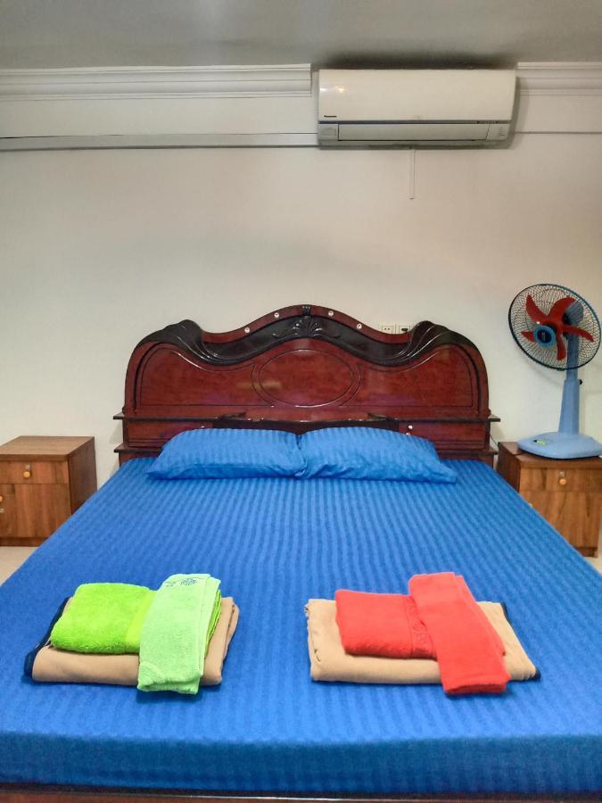 Le Barang Steakhouse & Guesthouse Sihanoukville Extérieur photo