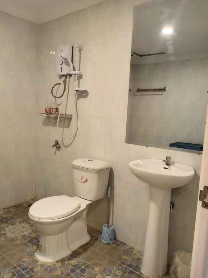 Le Barang Steakhouse & Guesthouse Sihanoukville Extérieur photo