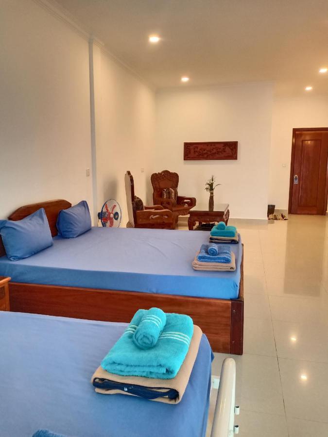 Le Barang Steakhouse & Guesthouse Sihanoukville Extérieur photo