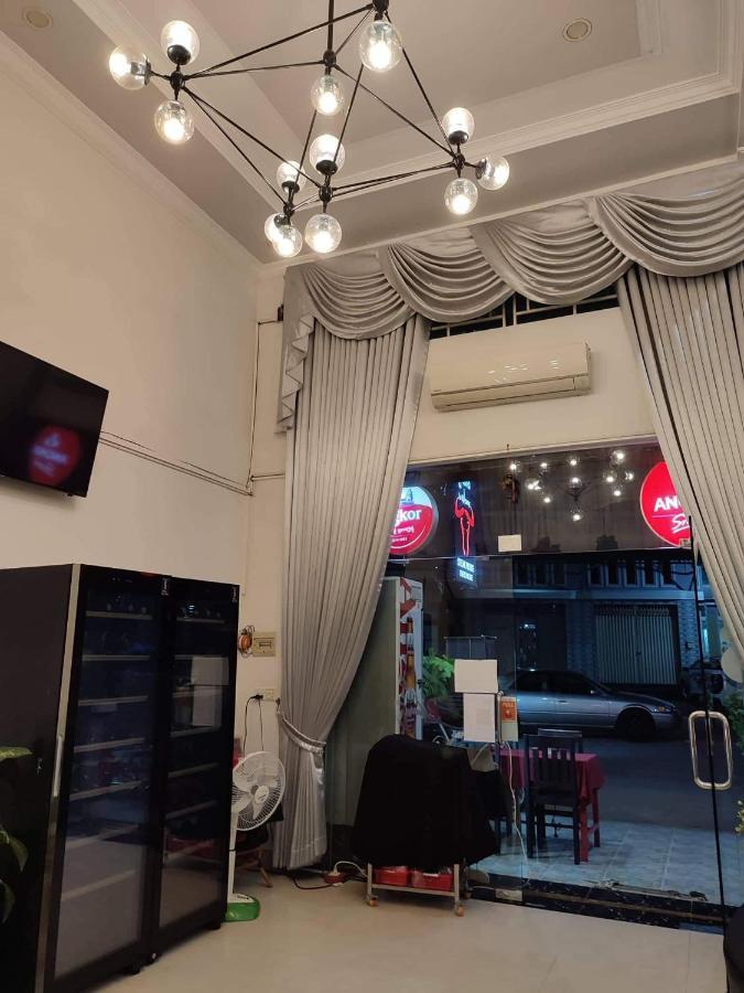 Le Barang Steakhouse & Guesthouse Sihanoukville Extérieur photo