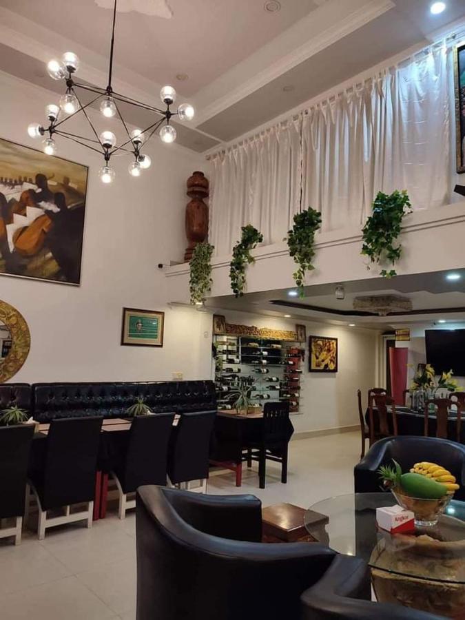 Le Barang Steakhouse & Guesthouse Sihanoukville Extérieur photo