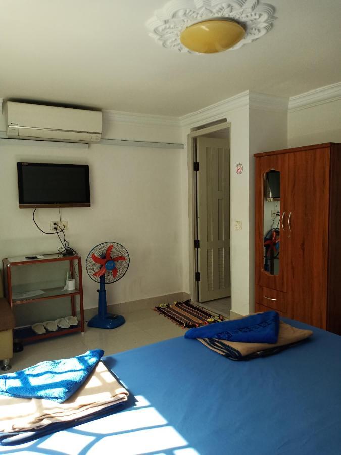 Le Barang Steakhouse & Guesthouse Sihanoukville Extérieur photo